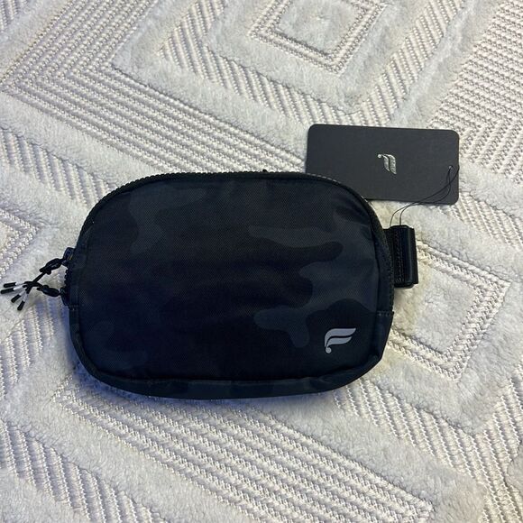 FABLETICS - The Belt Bag - Tactical Camo - Picture 5 of 7